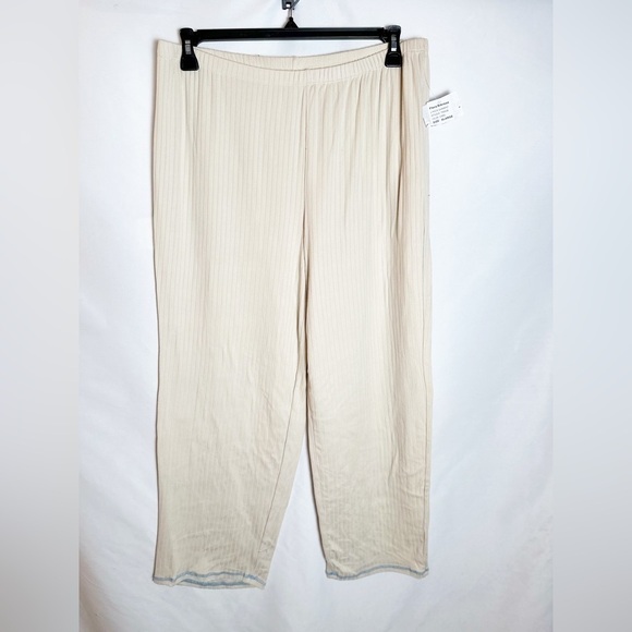 NWT Flora by Flora Nikrooz Pajama Set (top and bottom) - Picture 5 of 9